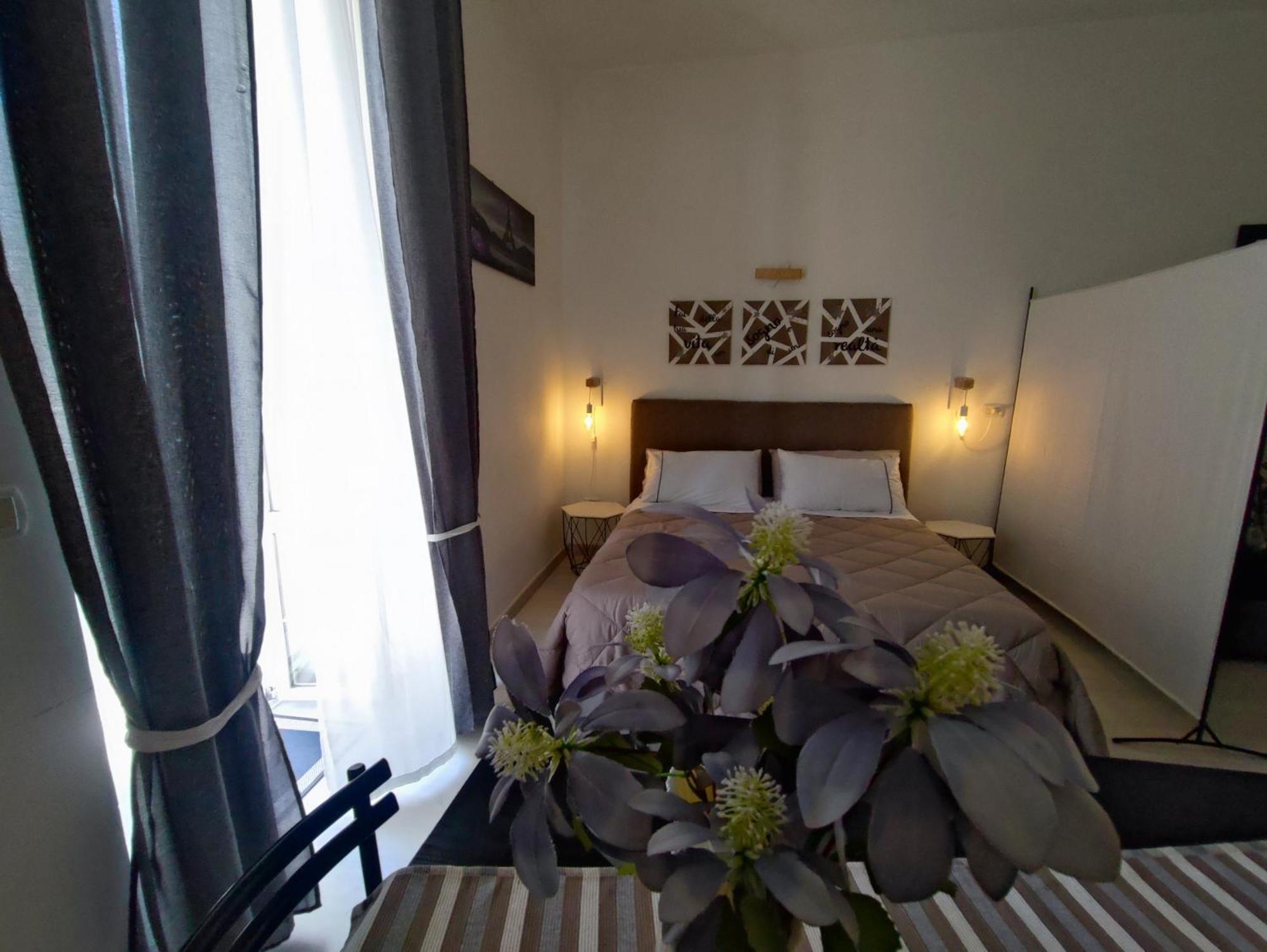 Little Home Trani Bagian luar foto