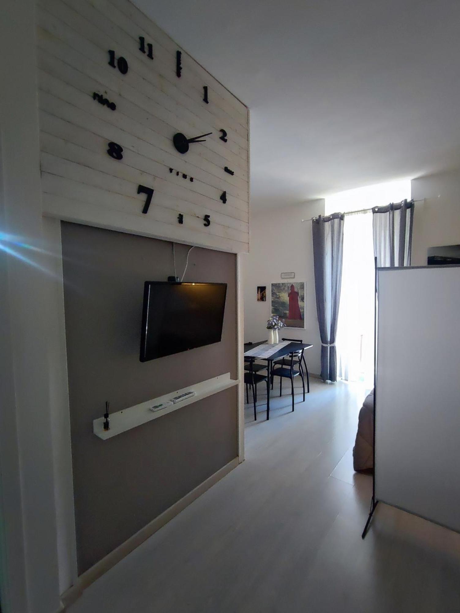 Little Home Trani Bagian luar foto